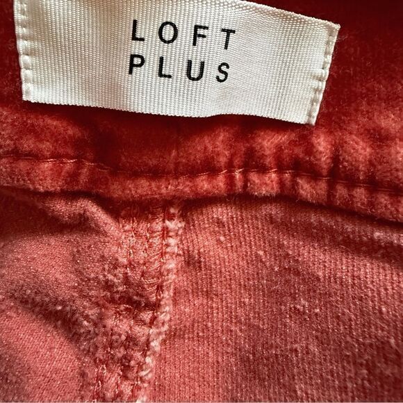 Loft plus size brushed velvet cropped pants - Picture 2 of 7